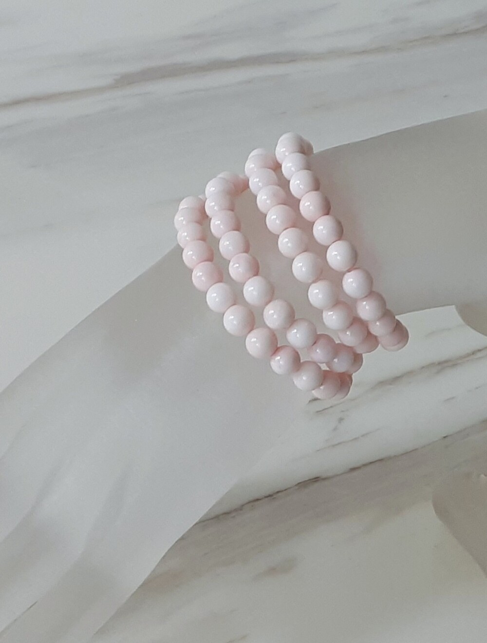 Organic Queen Conch Shell Beaded Stretch Bracelet or Necklace 11" -New